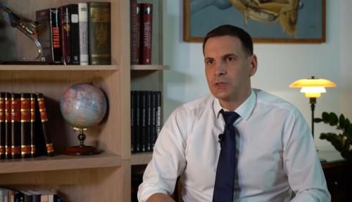 Хајде да причамо са Милошем Јовановићем!- Ако се понашате као крпа, брисаће под са вама!- С3Е2 (видео)
